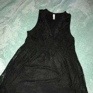 Women’s Black Lace Dress!